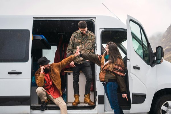 Comment maximiser l'espace dans un fourgon aménagé pour un intérieur fonctionnel ?