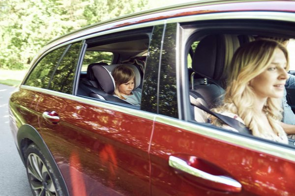 Quelles sont les meilleures voitures familiales pas chères ? Essai du Dacia Jogger !